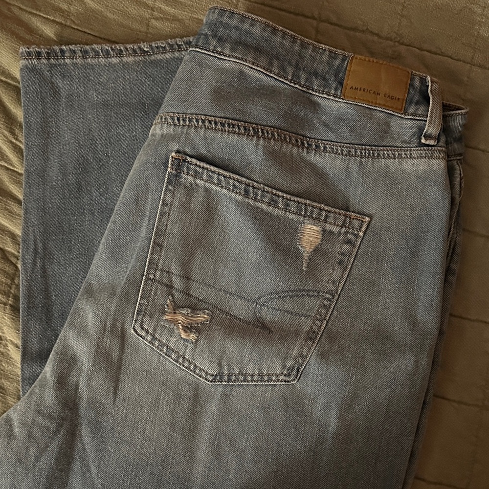 Women’s American Eagle Mom Jeans